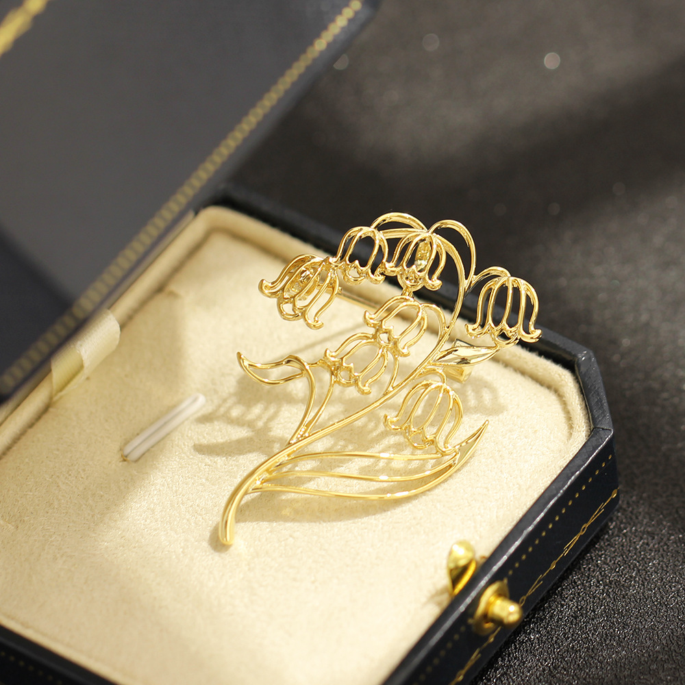 Minimalist Hollowed Out Brooch - Men Accessories Bouquet 评论和价格
